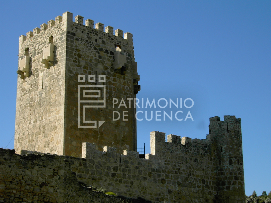 CASTILLO DE PARACUELLOS DE LA VEGA